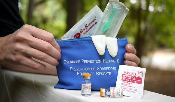 1naloxone kit